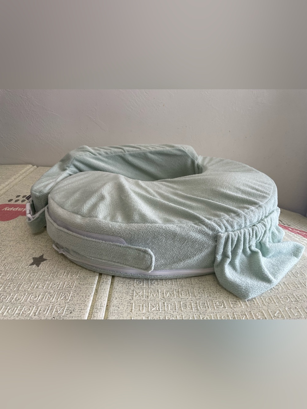 My Brest Friend Nursing Pillow - Deluxe - Spring Green